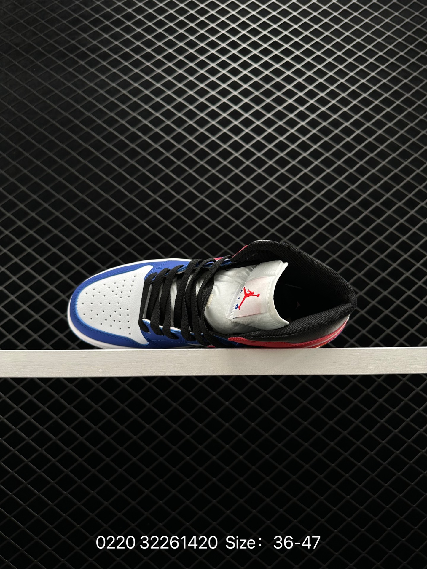 Air Jordan 1 Mid “Red and Black”